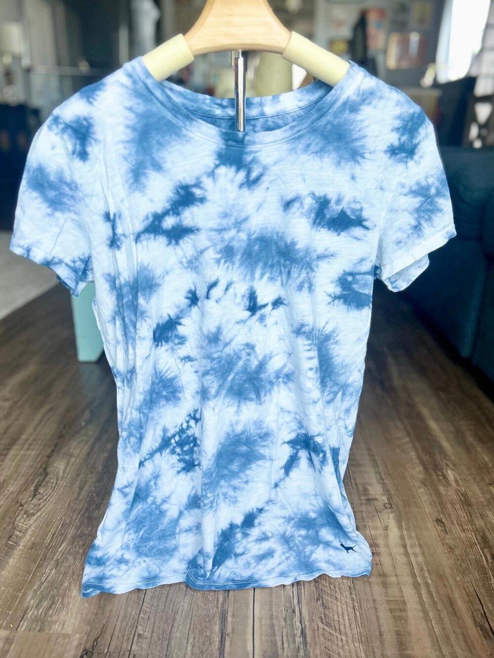 Pink Victoria’s Secret Tie Dye Blue and White Tee for Women Size Small